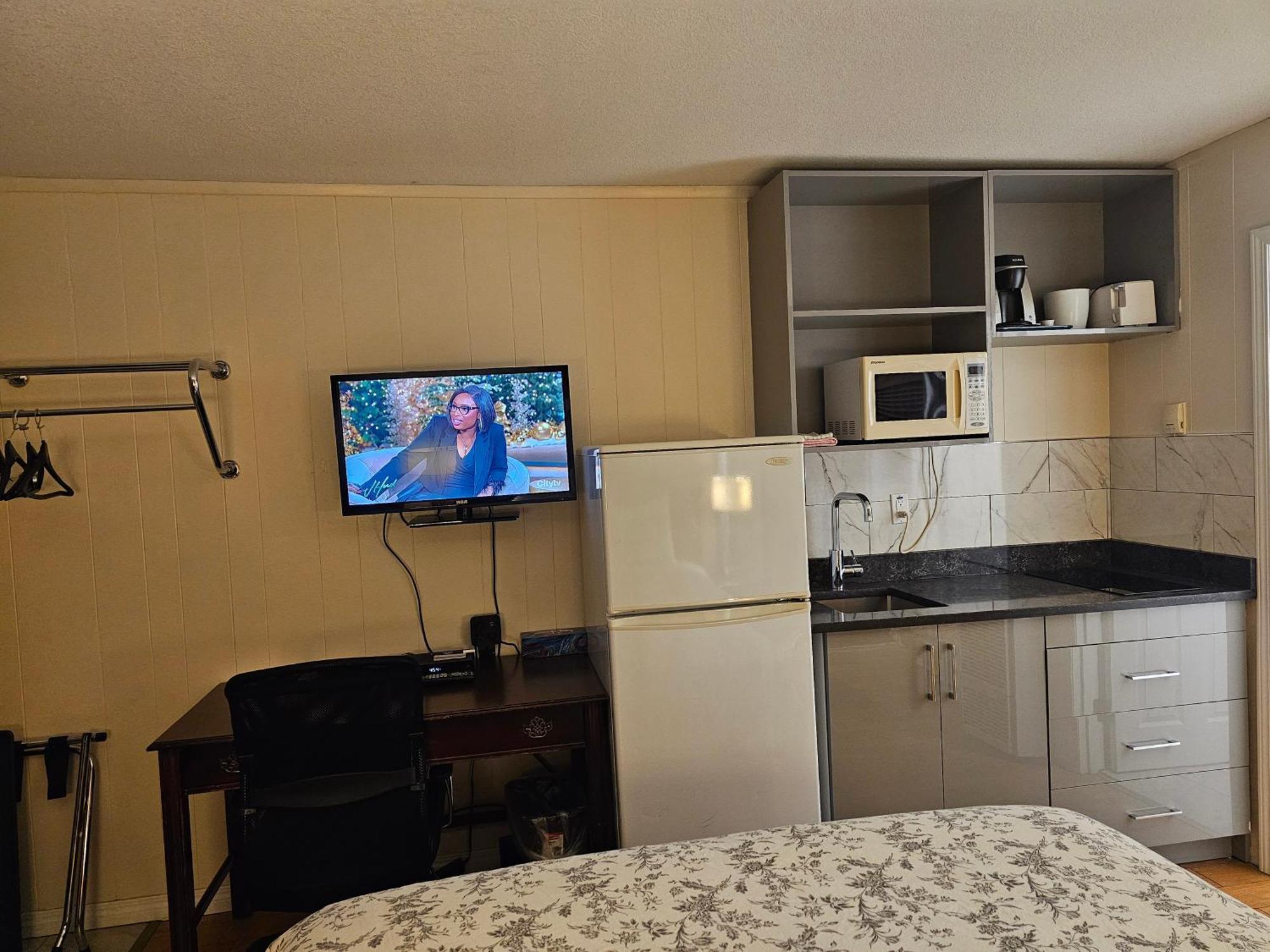 פינצ'ר קריק Parkway Motel & European Lodges מראה חיצוני תמונה