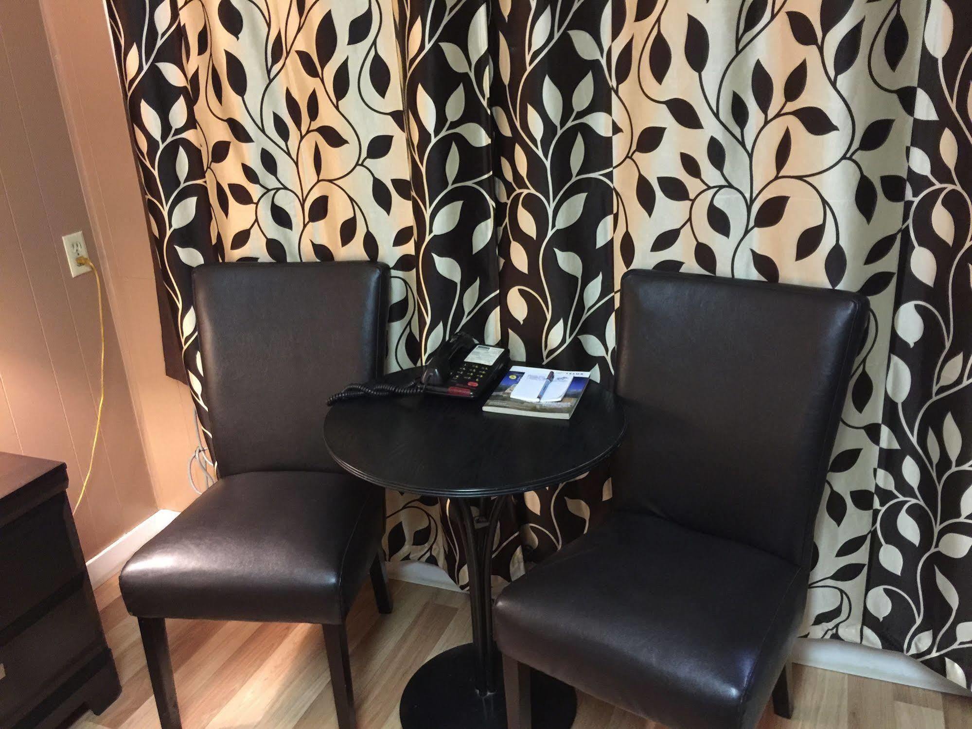פינצ'ר קריק Parkway Motel & European Lodges מראה חיצוני תמונה