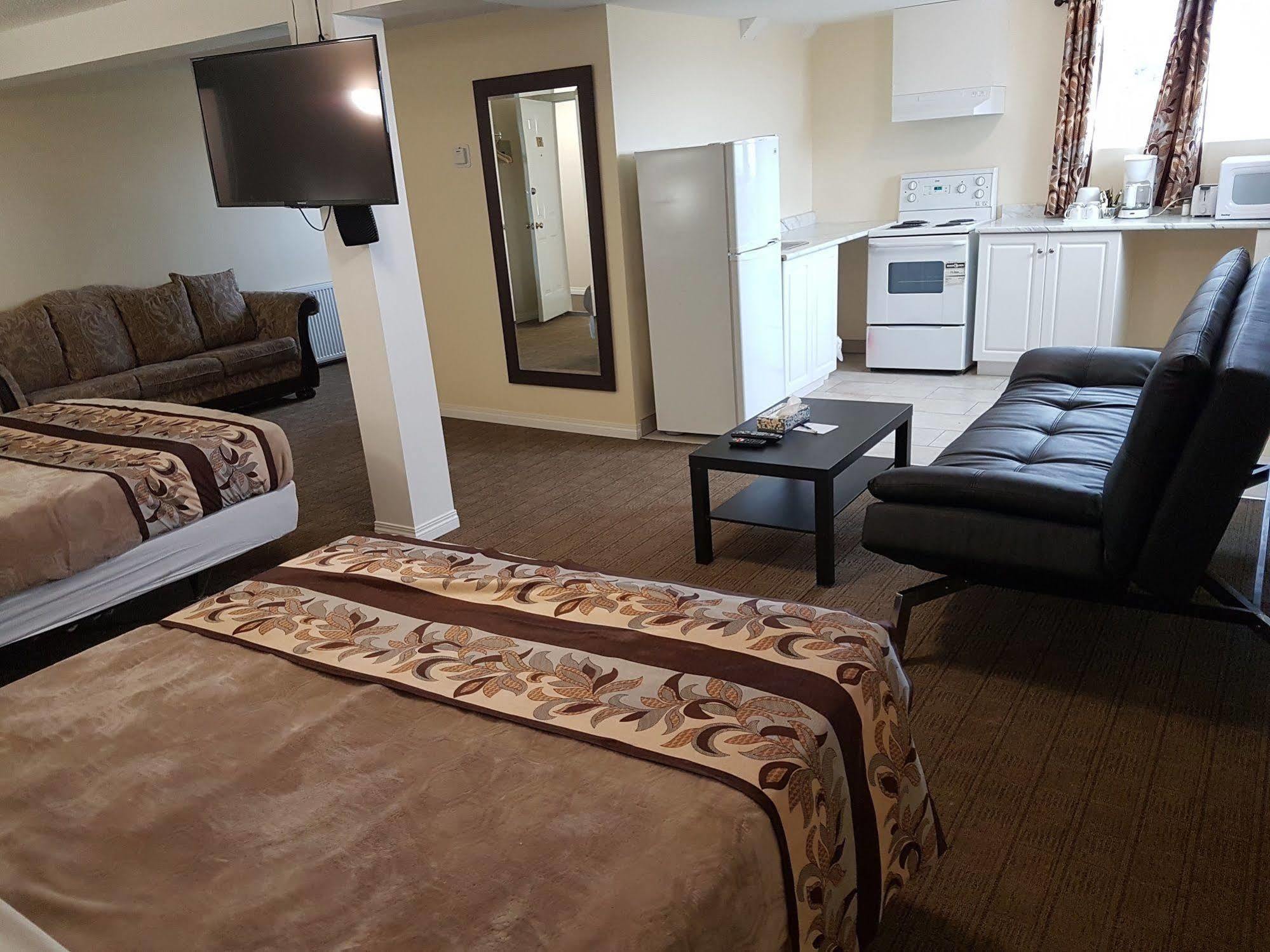 פינצ'ר קריק Parkway Motel & European Lodges מראה חיצוני תמונה